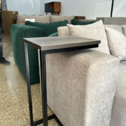 Mesa de arrime