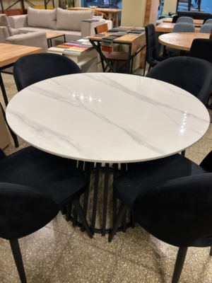 Mesa redonda + 4 sillones